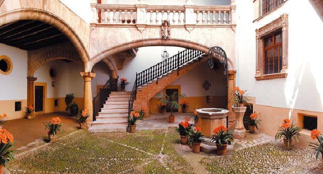 Дворец Кан Олеса фото