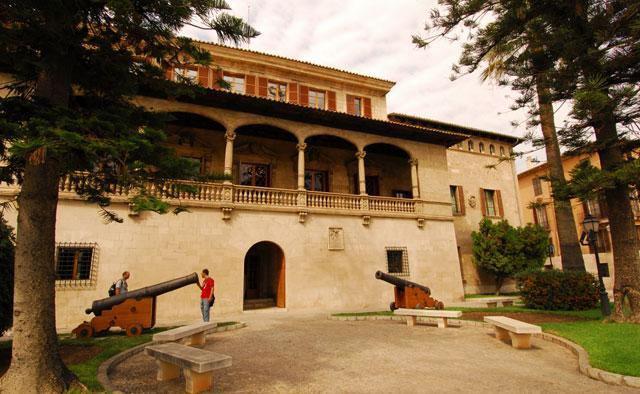 Консулат де Мар фото