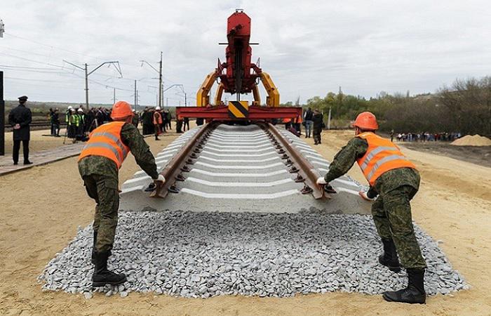 Пассажирские поезда РФ пущены в обход Украины‍