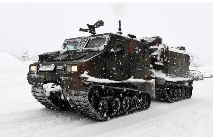 Смертельные снежные лавины в Германии и Австрии фото