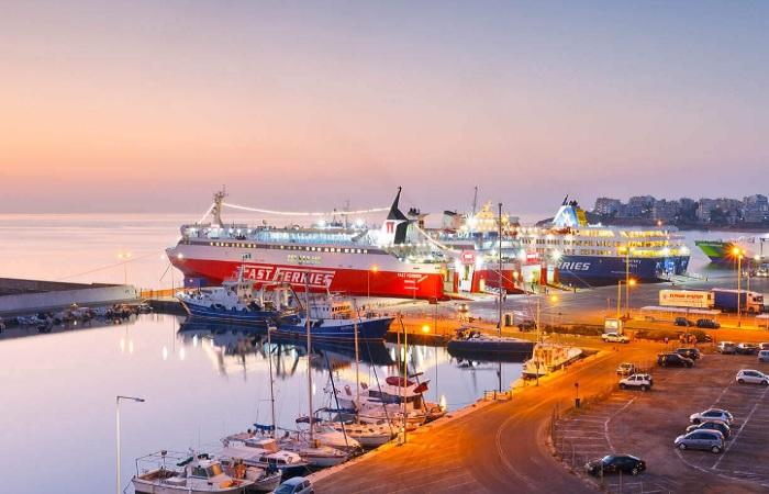 Порт Рафина Афины фото