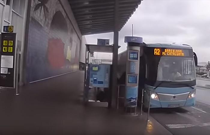 Автобус из аэропорта Барселоны в город