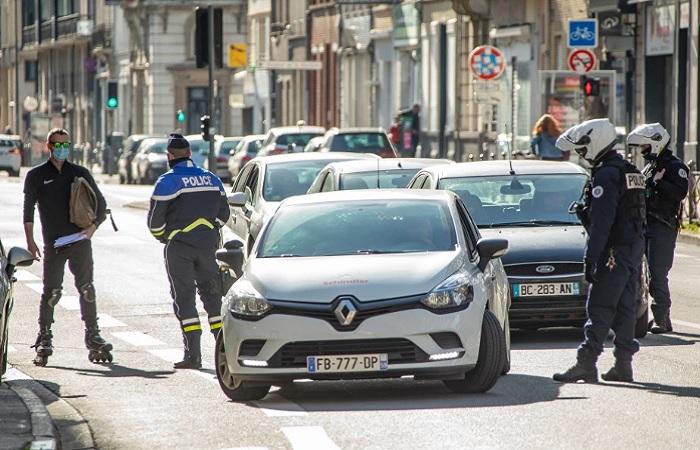 Франция : возраст заболевших коронавирусом