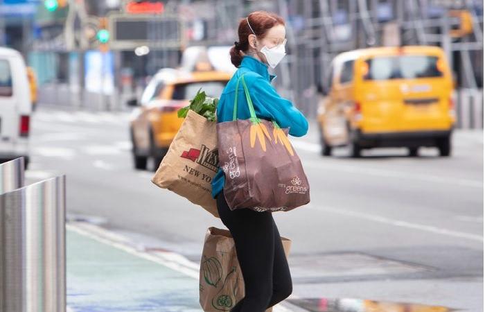 Коронавирус : пандемия отступает