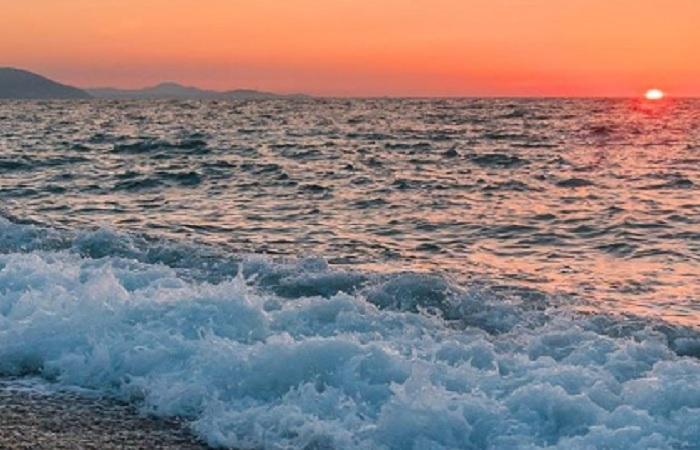 Куда поехать в октябре и где отдохнуть