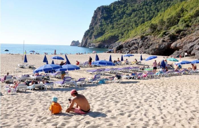 Куда поехать в сентябре и где отдохнуть