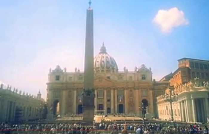 Рим, площадь перед Собором святого Петра в Ватикане