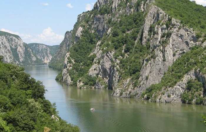 Дунай на карте Европы, пейзажи Железных ворот