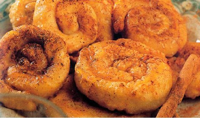 Еда на Крите, пирожки с козьим сыром - сарикопите