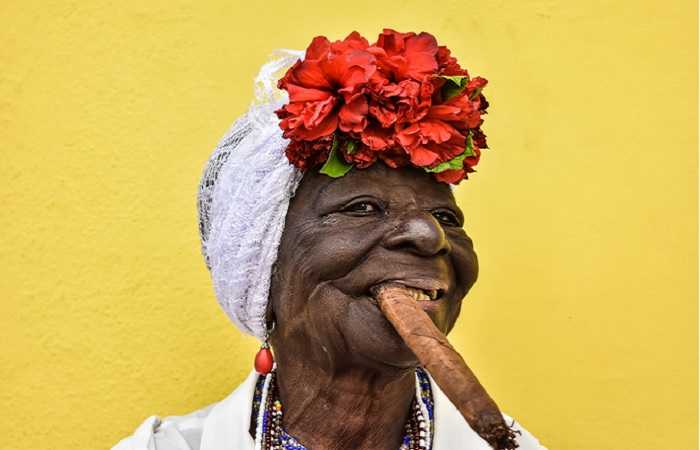 Куба, Гавана. Дегустация нового урожая табака - фото недели, 31 декабря 2017