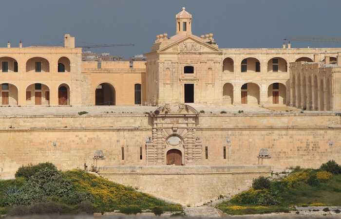 Форт Маноель, Мальта
