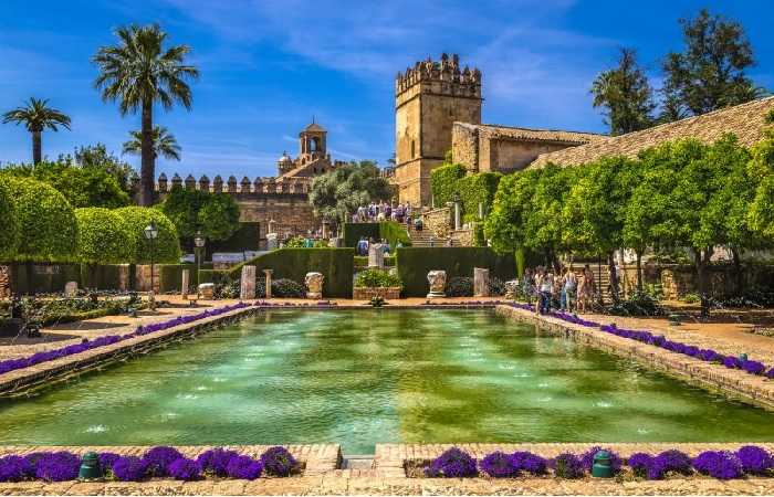 Крепость Алькасар в Севилье - прототип Водных Садов из Игры престолов