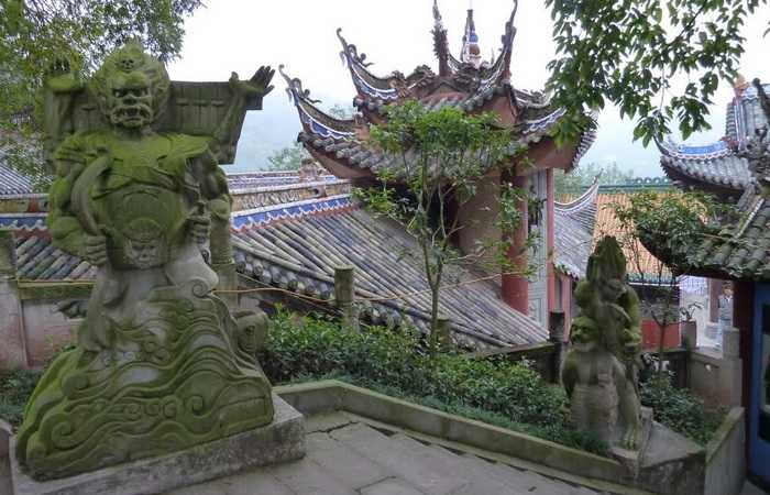 Фенду, буддийские храмы