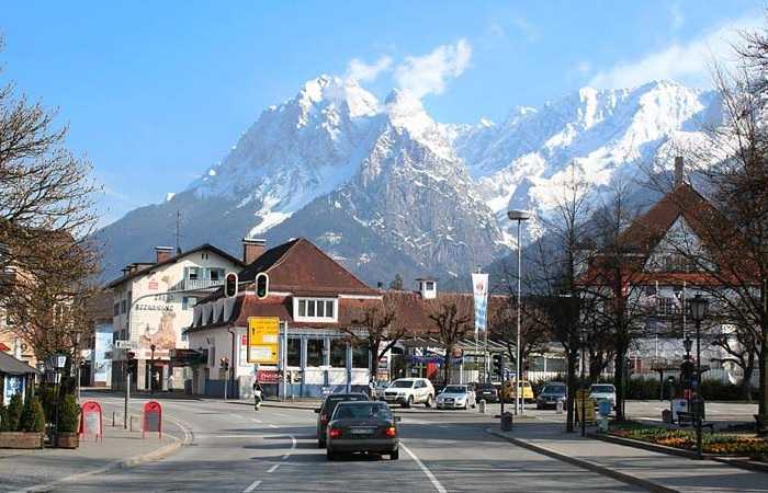 Немецкие Альпы, горнолыжный Гармиш-Партенкирхен и гора Цугшпитце