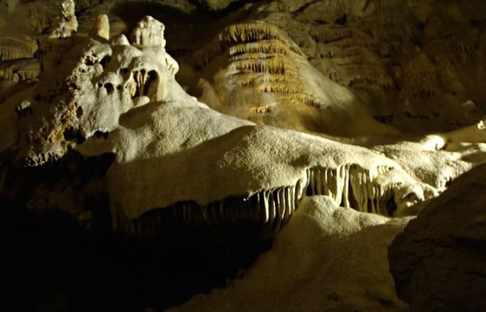 Новоафонская пещера фото