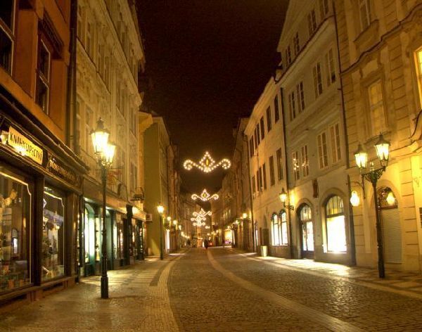 Новый Год в Праге, улица Целетна