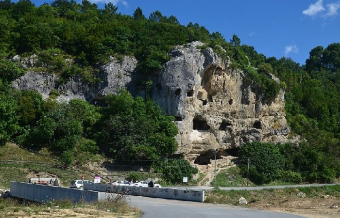 Окрестности Стамбула, пещерный монастырь Инджекиз