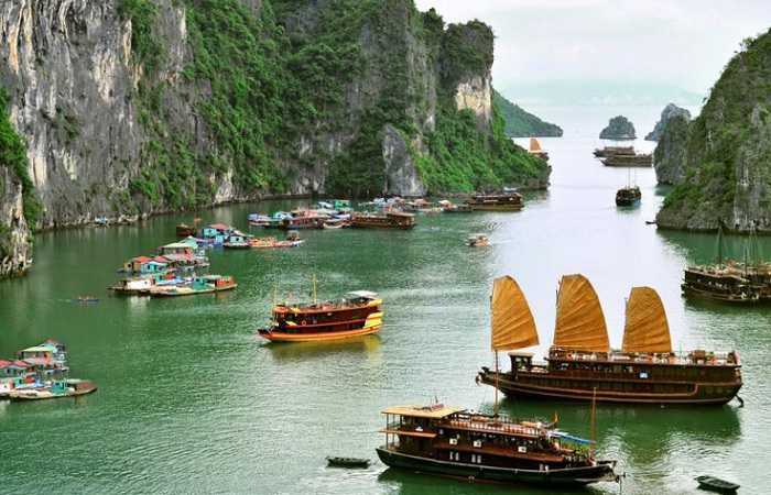 Вьетнам и его знаменитые заливы в бухте Халонг