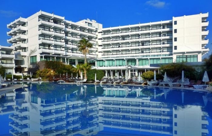 Grecian Bay, 5 звезд, один из лучших отелей Айя Напа для отдыха с детьми
