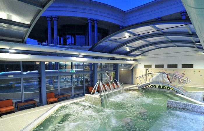 Эгер лучшие отели с термальными бассейнами, Hotel Eger & Park 