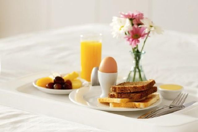 BB (Bed breakfast), питание в отелях