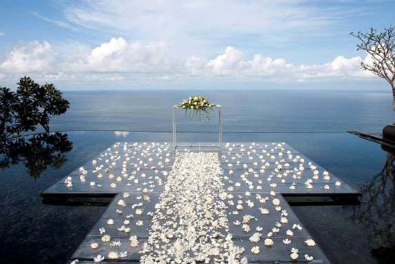 Свадебные туры на Бали, свадьба на воде