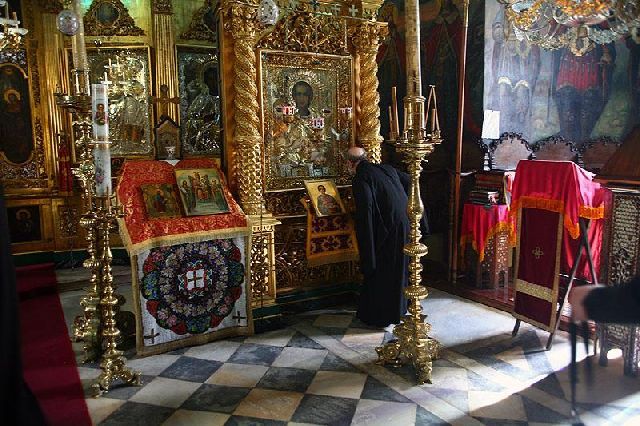 Чудотворная икона св. Пантелеимона в Русском монастыре на Афоне