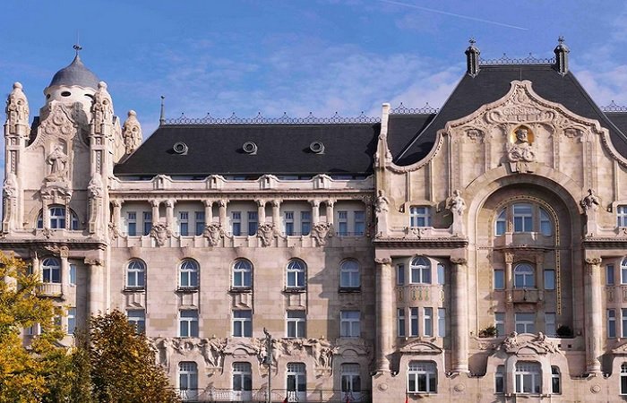 Будапешт, отели с термальными бассейнами, отель Four Seasons Gresham Palace фото